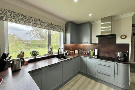 8 Bakers Dozen, Gatehouse of Fleet - Williamson an