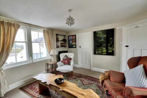 Dirrydan, 3 Castle Bank, Kirkcudbright - Williamso