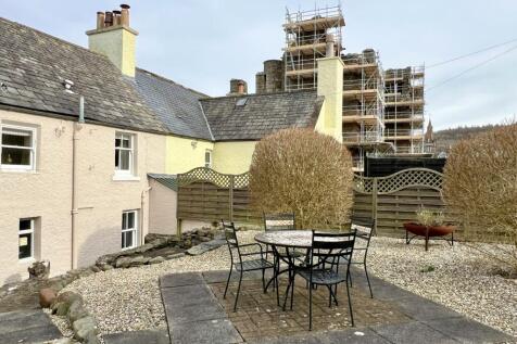 Dirrydan, 3 Castle Bank, Kirkcudbright - Williamso