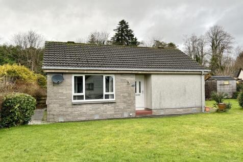 13 Broomlands Avenue, Dalbeattie - Williamson and 