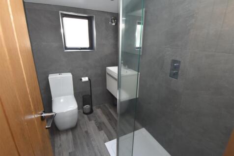 Shower room.jpg