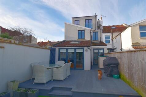 Rear view of property..jpg