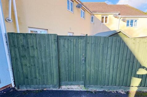 Access to garden .jpg