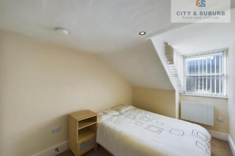 CAM01351G0-PR0134-STILL006