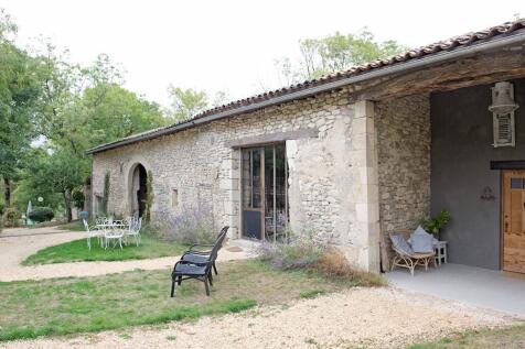 Property Image 8