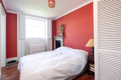 Upper Maisonette 24 Caledonia Place-19.jpg