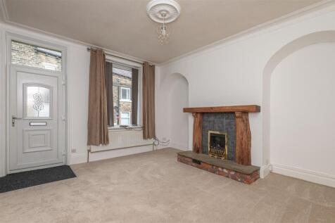 07 - 10 John Street HX4 8AR.jpg