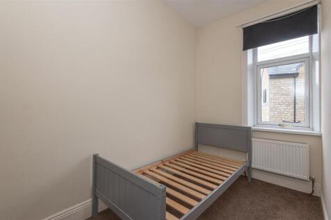 20 - 10 John Street HX4 8AR.jpg