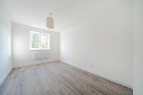 1349482-5-68b9ce5...