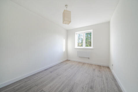 1349482-7-68b9cea...