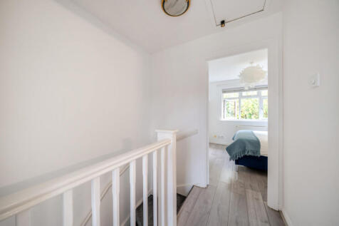 1384301-10-692432...