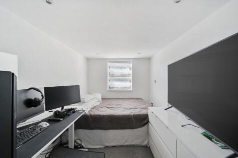 1320590-8-686ce63...