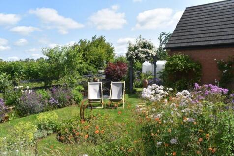 4 Buttercup Close, Lutterworth