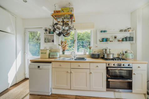 1309350-2-6851459...