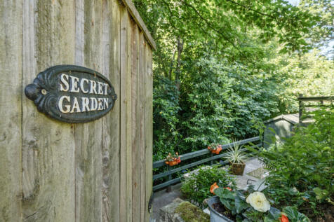 1309824-6-6852fe7...