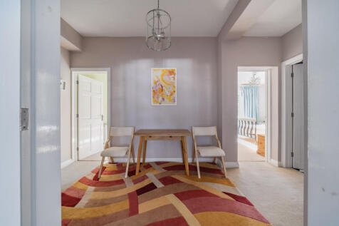 1349715-8-68c2fbd...