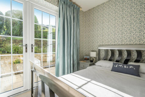 1349715-12-68c2fd...