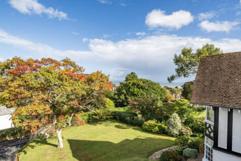 1349715-4-68c2fb4...