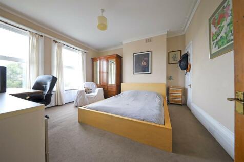 nicholas james ditchling rd en bed 3.jpg