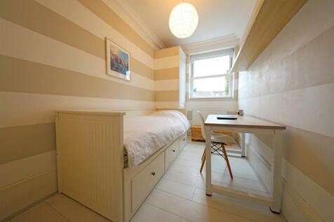 nicholas james ditchling rd flat bed 2.jpg