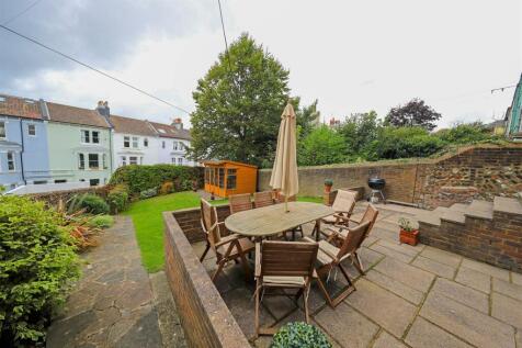 nicholas james ditchling rd garden 3.jpg