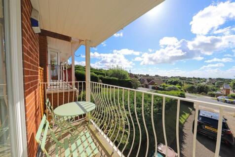 nicholas james crescent drive balcony.jpg