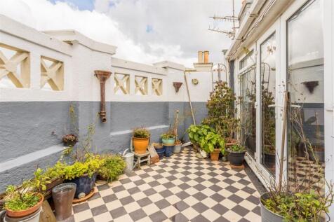 17 Denmark Terrace-30.jpg