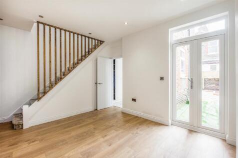 69 Abinger Road-6.jpg