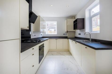 69 Abinger Road-2.jpg