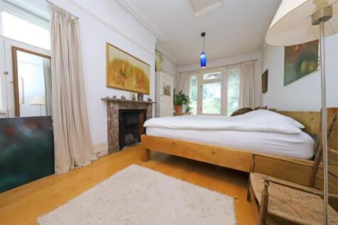 nicholas james brunswick place bed 2.jpg