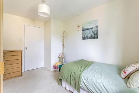 100 Windsor Court-19.jpg