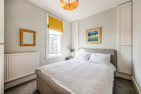 Flat 3, 75 Denmark Villas-25.jpg