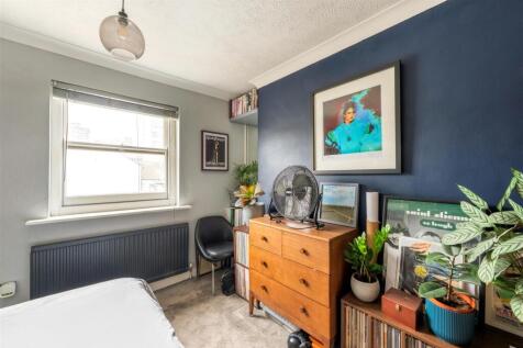 Flat 3, 16 Sillwood Road_10.jpg