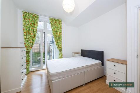 Bedroom Photo Two .jpg