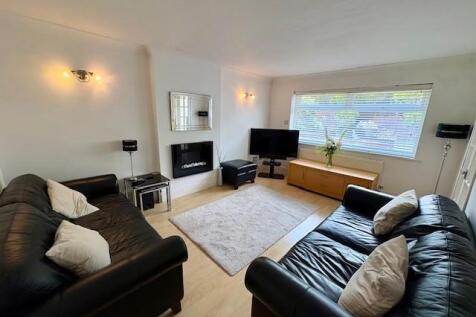 16 Dene Hollow 10.jpg