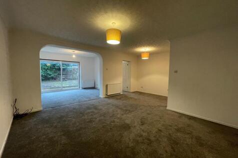 Lounge to Dining Room.jpeg