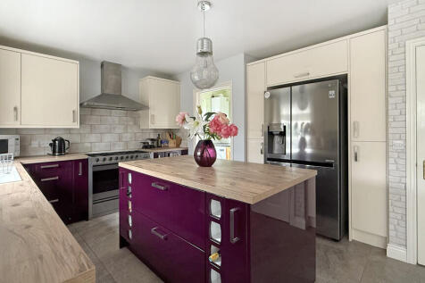 Kitchen/dining ro...
