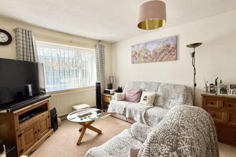 Lounge/dining roo...