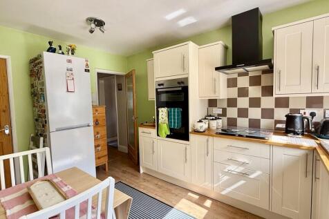 Kitchen/breakfast...