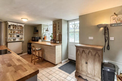 Kitchen/breakfast...