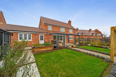 Tye Green Garden ...