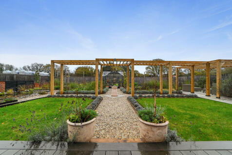 Tye Green garden ...