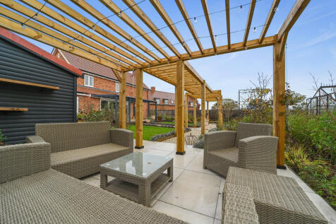 Tye Green garden ...