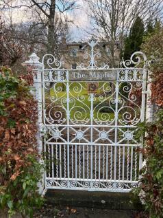 Entrance From Heatherlie Park