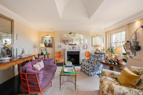 Flat 5, 2 Gloucester Gate Lo-4.jpg