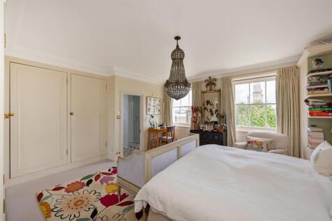 Flat 5, 2 Gloucester Gate Lo-7.jpg