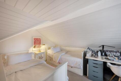 16 Prince Albert Road Hi-8.jpg