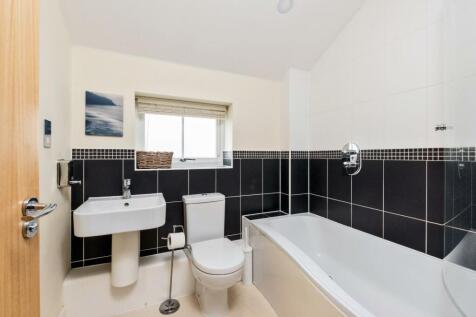 8 Linen Walk, Bath, BA1 6BZ-12.jpg