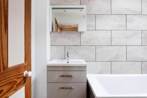 Flat 6, 32 Grosvenor Place, Bath BA1 6BA-12.jpg