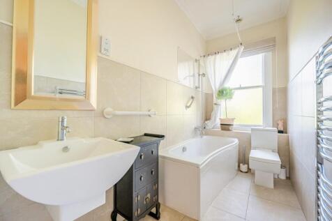 Flat 4 Northfields House_Revisit-28.jpg